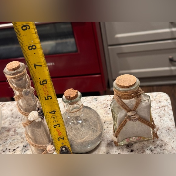 3pc Sand filled Glass seashell Bottle Set with Cork and Twine - Picture 4 of 4